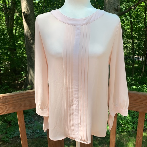 NWT Karl Legerfeld Semi shear Blouse. Size: S - Picture 2 of 14